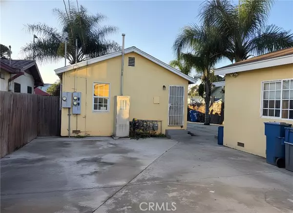 Los Angeles, CA 90003,10510 S Broadway