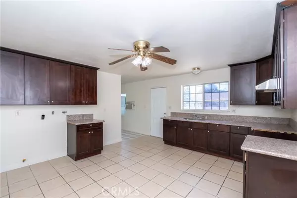 Pomona, CA 91766,1841 S White Avenue