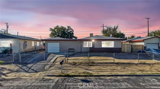 15254 Las Piedras Drive, Victorville, CA 92395