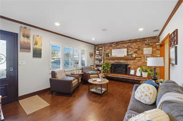 Anaheim, CA 92805,633 S Clementine