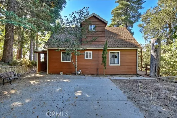 532 Sunset View Road, Twin Peaks, CA 92391