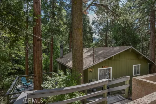 449 Cedarbrook Drive, Twin Peaks, CA 92391