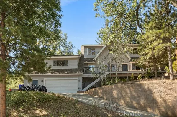 27915 Matterhorn Drive, Lake Arrowhead, CA 92352