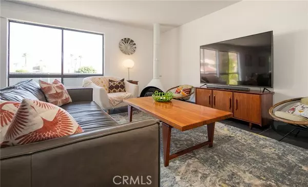 2727 S Sierra Madre #9, Palm Springs, CA 92264