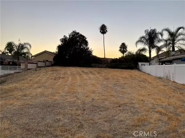 30061 Point Marina Drive, Canyon Lake, CA 92587