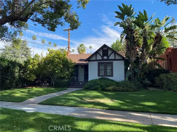 7 Parkwood Drive, Redlands, CA 92373