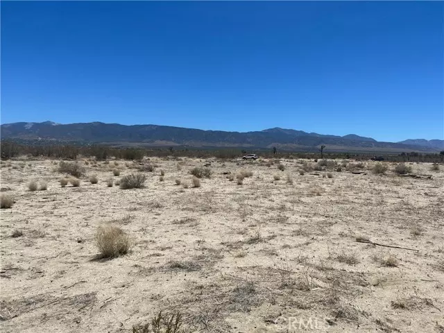 Pinon Hills, CA 92372,0 Maricopa Rd