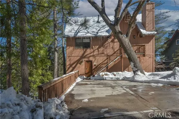 864 Nadelhorn Drive, Lake Arrowhead, CA 92352