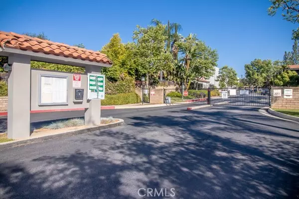 Redlands, CA 92373,246 E Fern #204