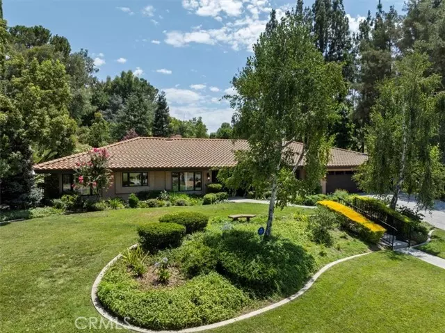 Redlands, CA 92373,1909 Country Club Lane