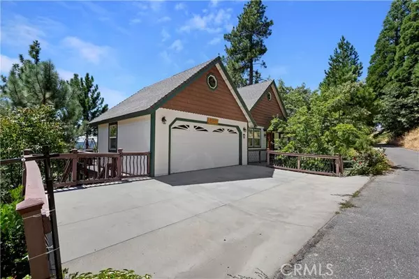 Lake Arrowhead, CA 92352,27696 St Bernard Lane