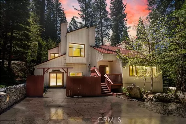 7204 Yosemite Park Way, Yosemite National Park, CA 95389