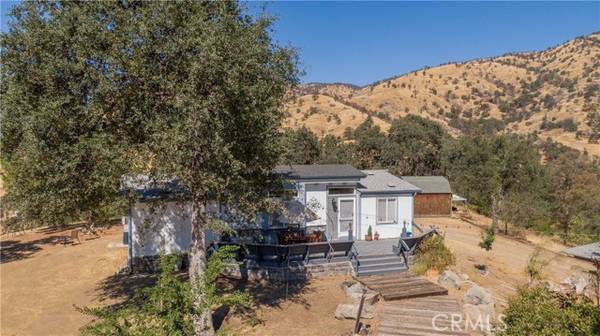 35487 Peck Lane, Squaw Valley, CA 93675