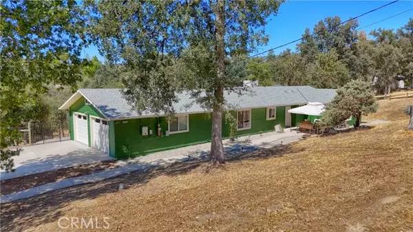 42842 W Oak Lane, Oakhurst, CA 93644