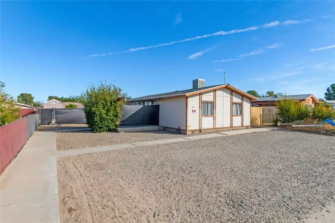 Adelanto, CA 92301,19015 Joshua Street