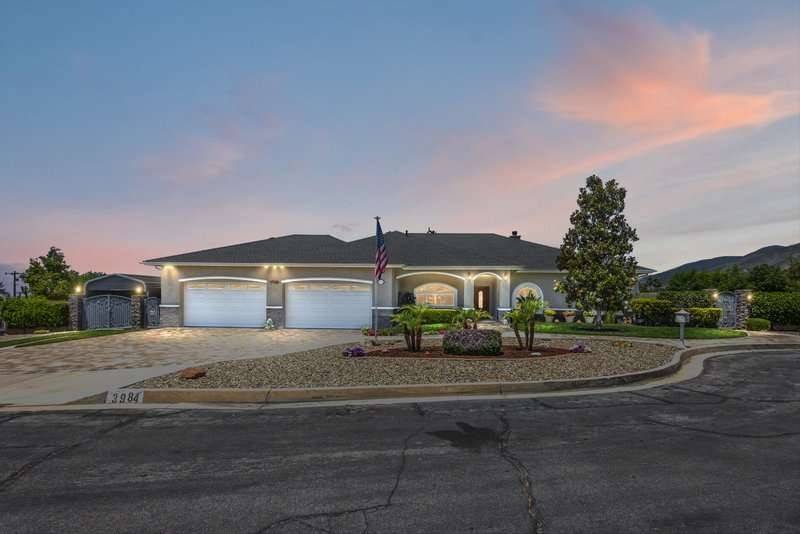 3984 La Hacienda Drive, San Bernardino, CA 92404