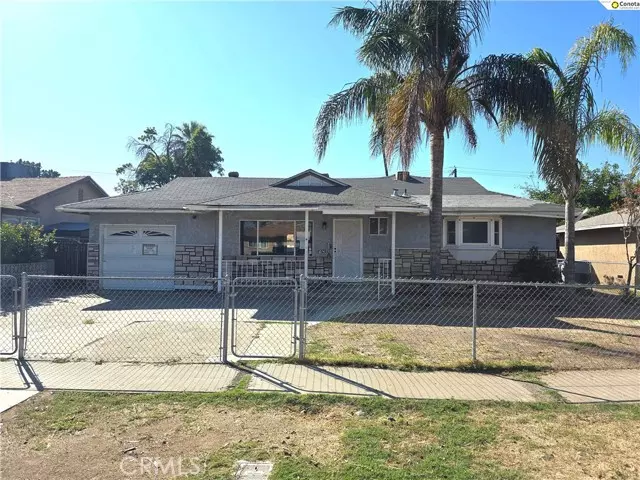 1923 W Pontiac, Fresno, CA 93705