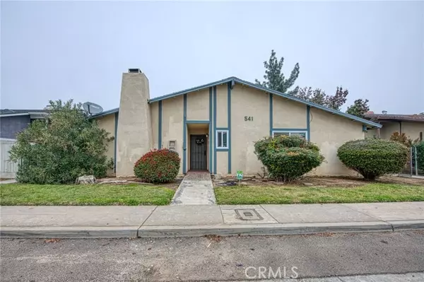 541 W Ashlan, Clovis, CA 93612