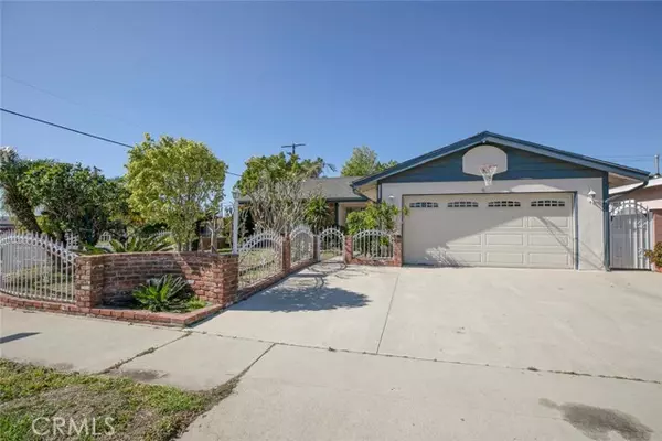 9003 Hazeltine Avenue, Panorama City (los Angeles), CA 91402