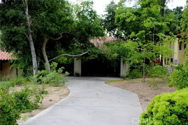 Tujunga (los Angeles), CA 91042,9633 Creemore Drive