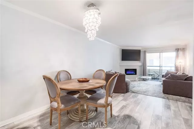 Woodland Hills (los Angeles), CA 91367,5530 Owensmouth Avenue #115