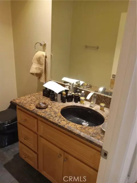 Granada Hills (los Angeles), CA 91344,15632 Viewridge Lane #36