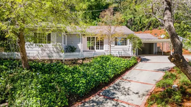 4143 Sumac Drive, Sherman Oaks, CA 91403