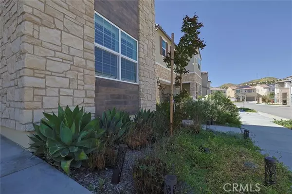 Canyon Country (santa Clarita), CA 91351,19275 Merryweather Drive