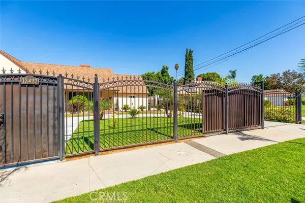 13427 Erwin Street, Los Angeles, CA 91401