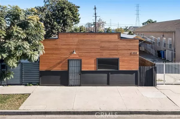 9712 S San Pedro Street, Los Angeles, CA 90003