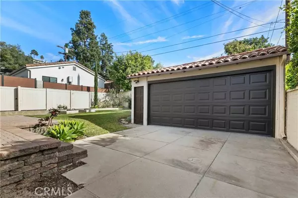 Glendale, CA 91207,1234 Geneva Street