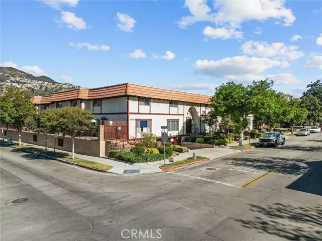 Glendale, CA 91202,251 W Dryden Street #5