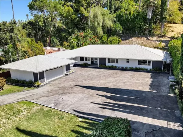 4450 Hayvenhurst Avenue, Encino (los Angeles), CA 91436