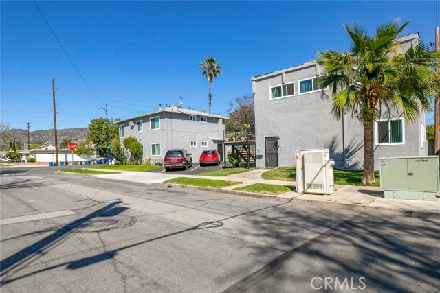 Burbank, CA 91506,1138 N Parish Place