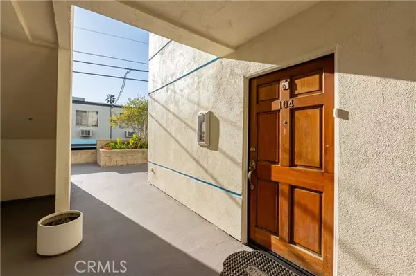 Glendale, CA 91206,345 N Kenwood Street #104