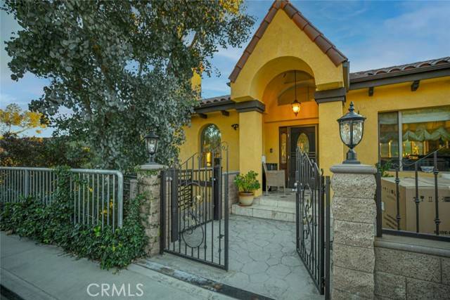 9336 Wayside Drive, Sunland (los Angeles), CA 91040
