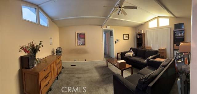 Chatsworth (los Angeles), CA 91311,21500 Lassen Avenue #95