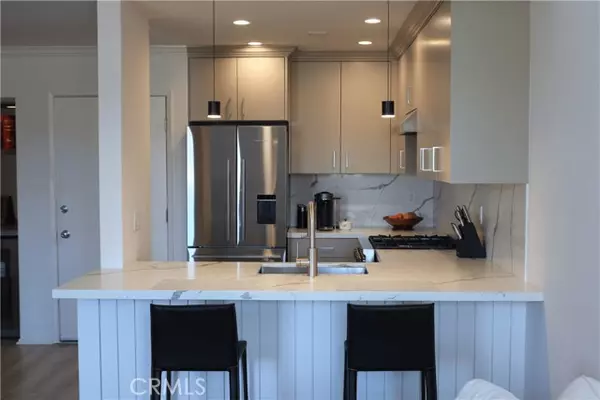 Encino (los Angeles), CA 91316,5325 Newcastle Avenue #321