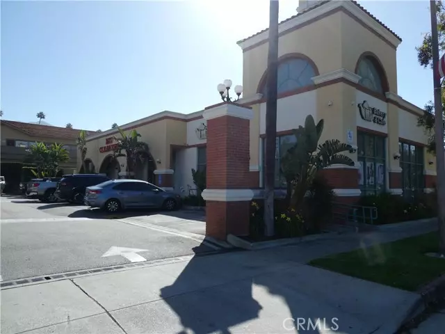 1427 W Glenoaks Boulevard, Glendale, CA 91201