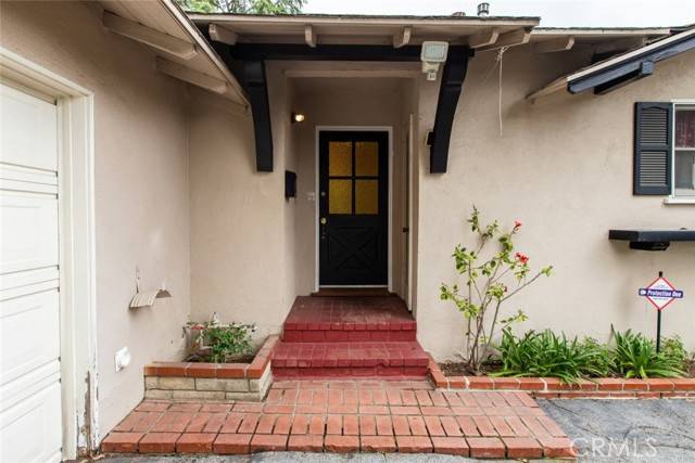 La Canada Flintridge, CA 91011,4526 La Granada Way