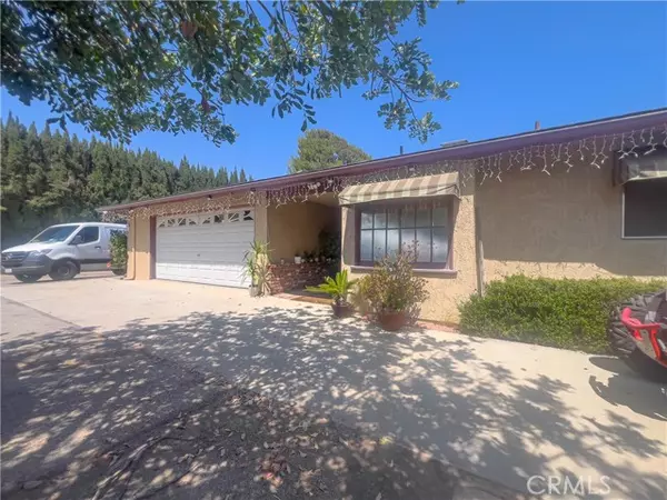 9909 Helen Avenue, Sunland (los Angeles), CA 91040