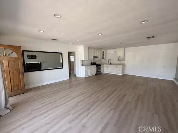 Reseda (los Angeles), CA 91335,7907 Wilbur Avenue
