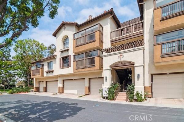 2960 Champion Way #1006, Tustin, CA 92782