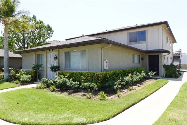 2033 Calle La Sombra #2, Simi Valley, CA 93063