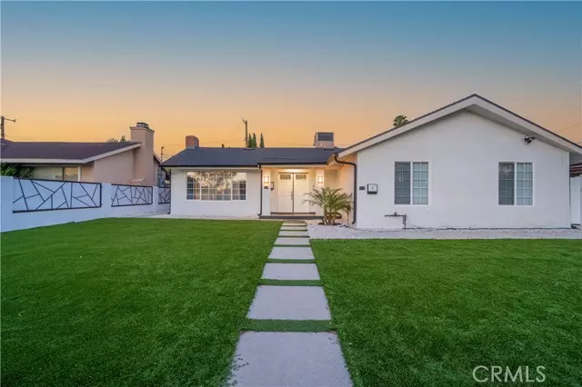Granada Hills (los Angeles), CA 91344,11118 Haskell Avenue
