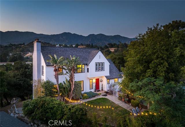 1967 Hilldale Drive, La Canada Flintridge, CA 91011