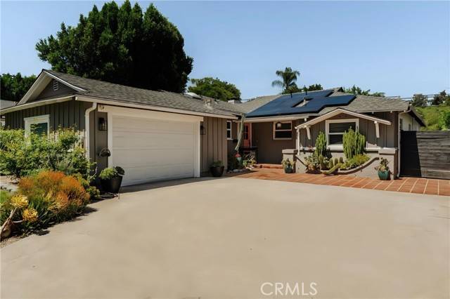 4741 Santa Lucia Drive, Woodland Hills (los Angeles), CA 91364