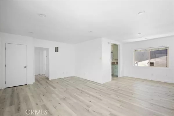 West Hollywood, CA 90046,7969 Norton Avenue #15