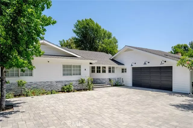 17437 Chase Street, Northridge (los Angeles), CA 91325