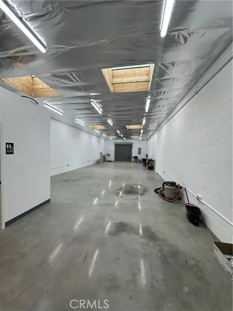 North Hollywood (los Angeles), CA 91601,5706 Cahuenga Boulevard